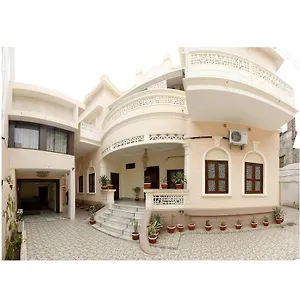 3* Bed & Breakfast Shree Ganesha Palace Near Kashi Vishwanath Temple
