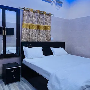  Guest house Saroja Paying